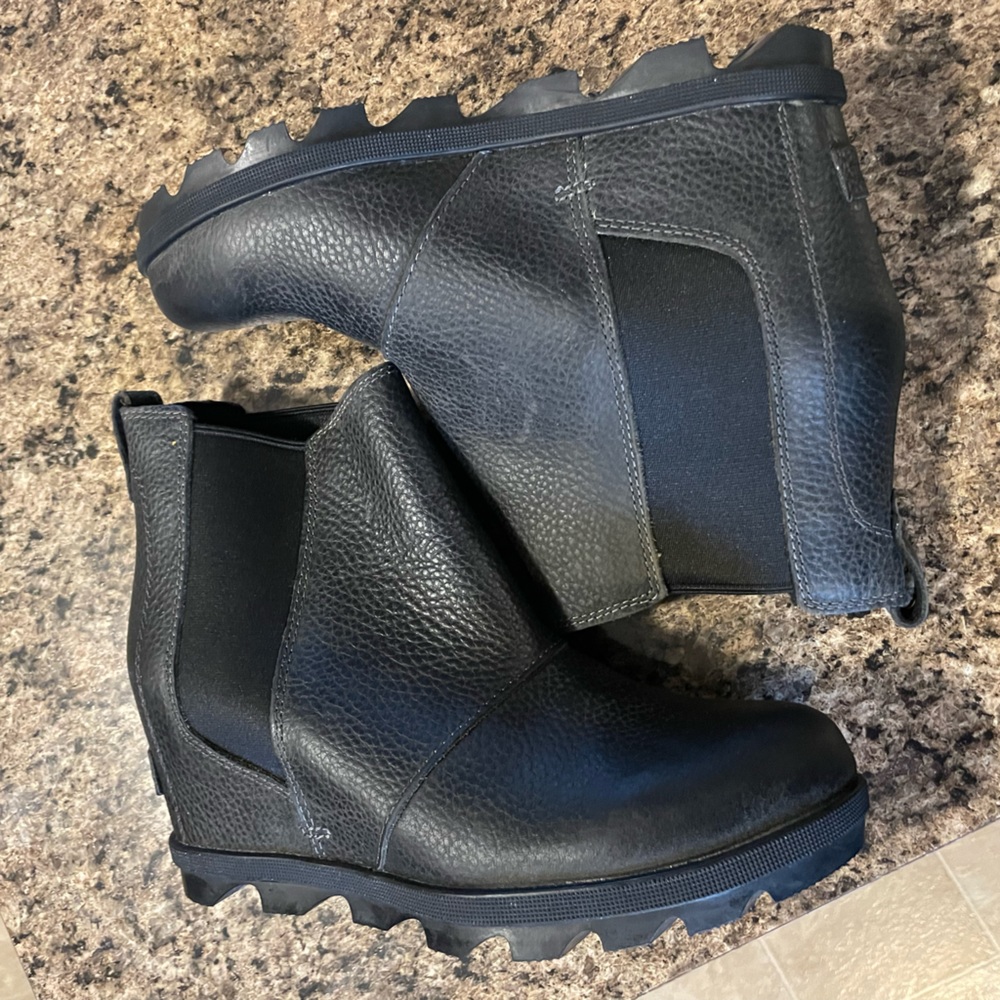 Women’s Sorel wedge boots